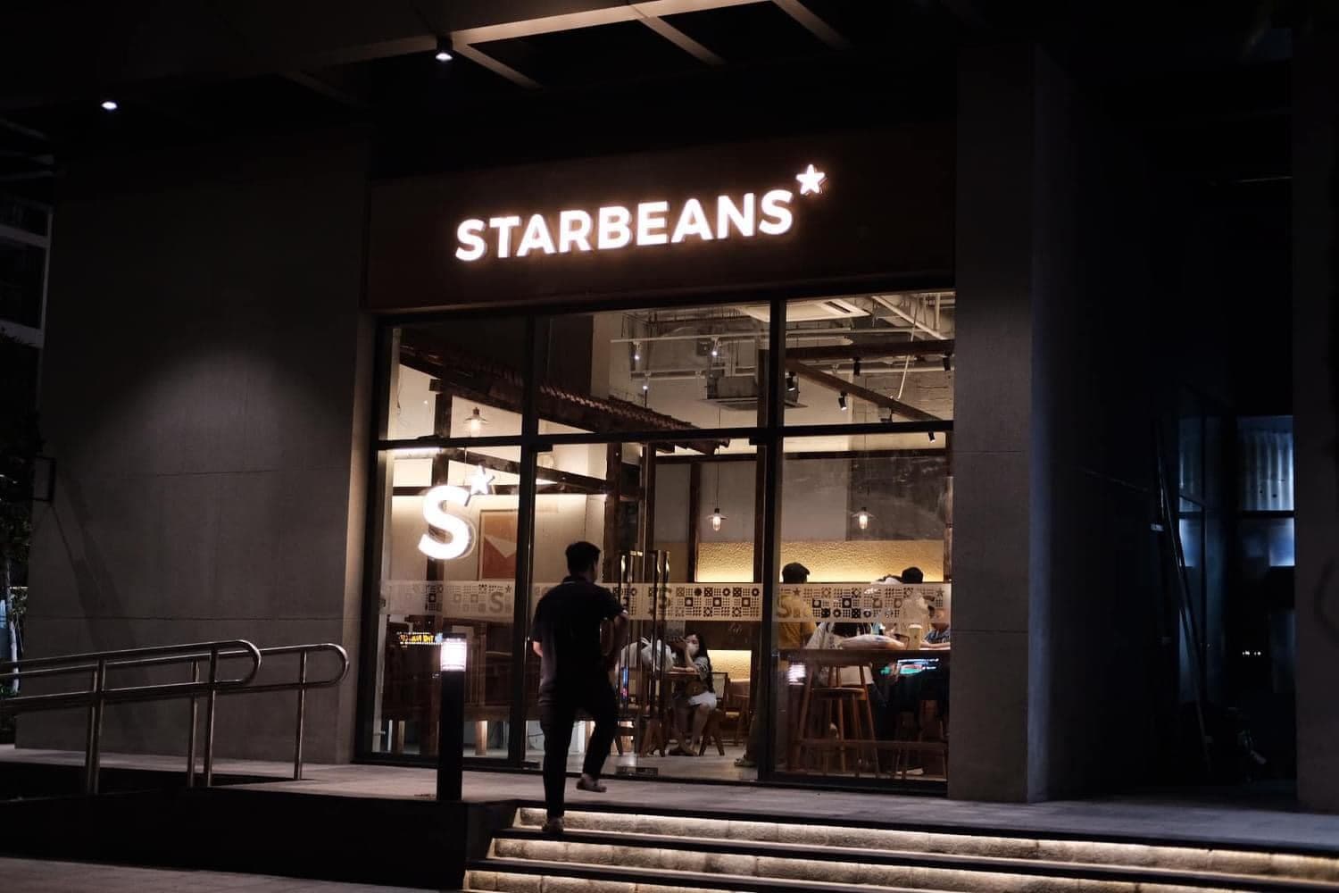 Cafe Starbeens